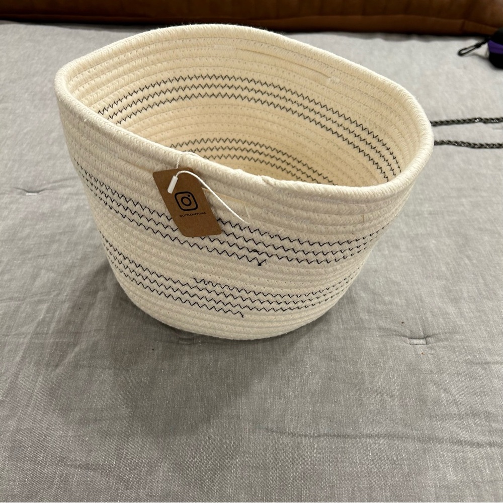 Cream and Black Woven Basket (2) - Picture 4 of 6